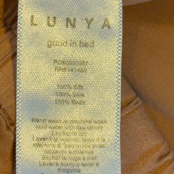 Lunya Washable Silk Pajama Set Beige Women’s Size XS - Picture 4 of 4